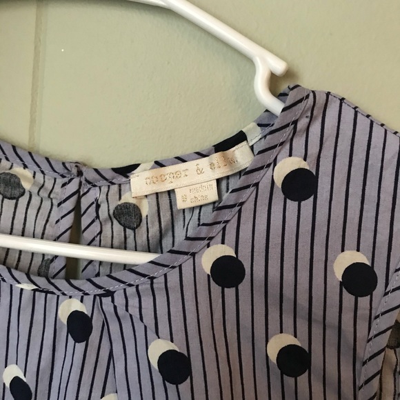 Lavender Sleeveless Top with Polka Dots - Picture 2 of 4